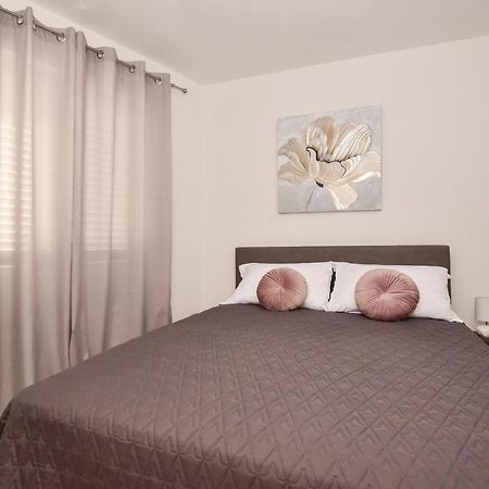 Apartman Luka Igrane Exterior foto